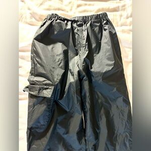 Columbia rain pants, waterproof, single layer